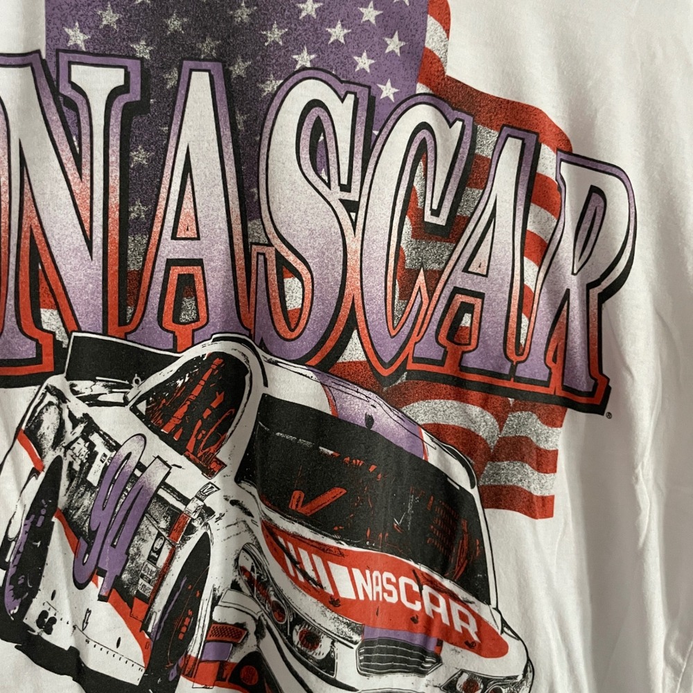 NASCAR Graphic Tee Women XL White American Flag Race Car Sporty Streetwear